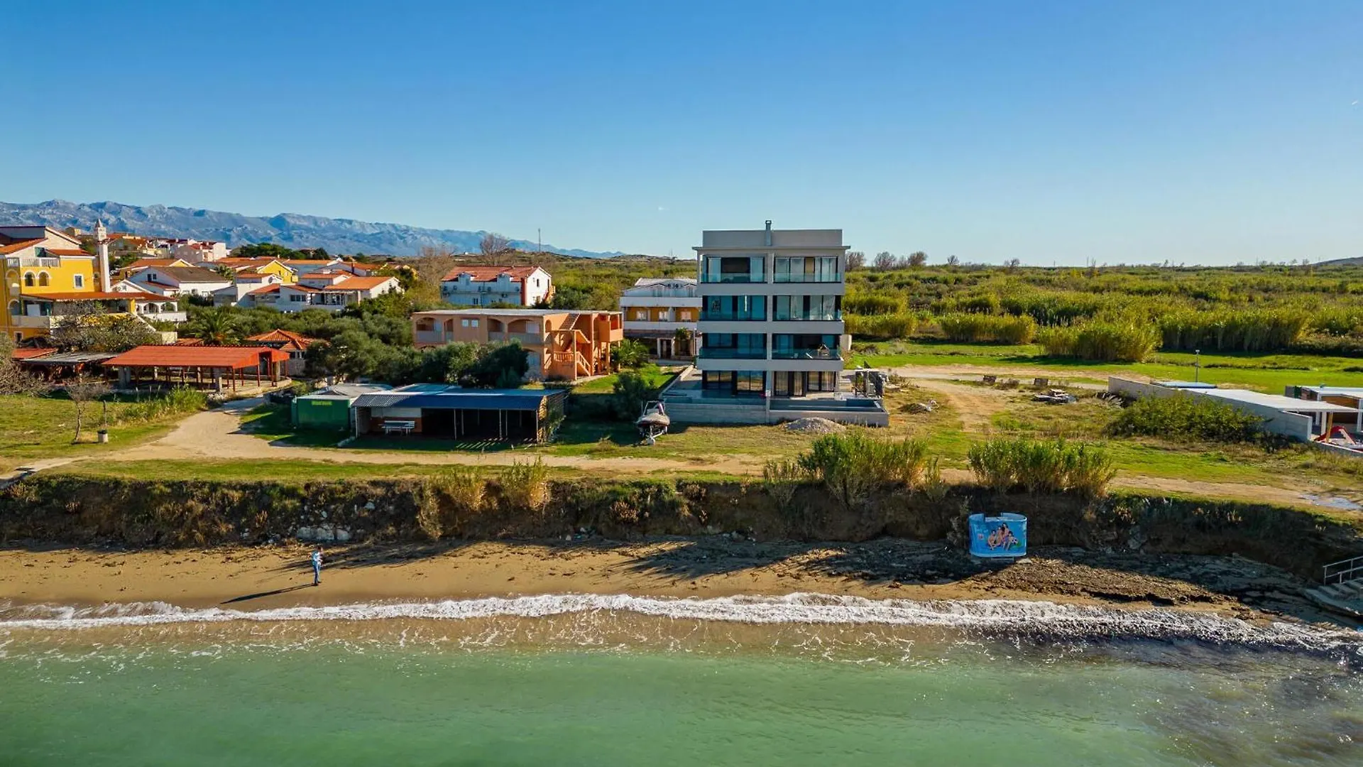 Amazing Apartment In Povljana With House Sea View